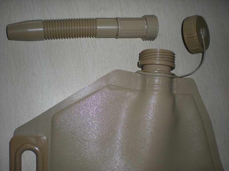 Flexible Motorcycle Fuel Bladder 7L Jerry Can Made With Polyurethane 1.35mm China Supplier
